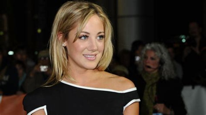 Alexandra Canosa Alexandra Canosa