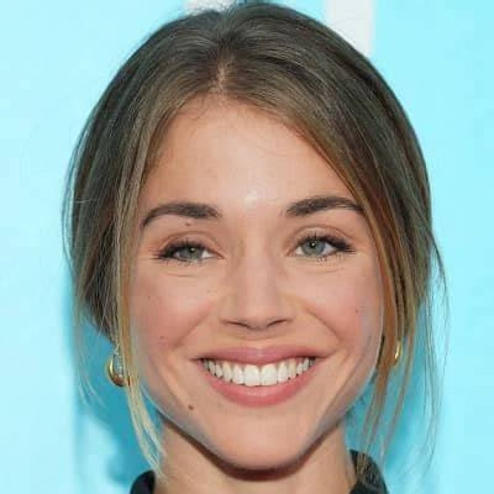 Alice Isaaz Bio (Wiki) 