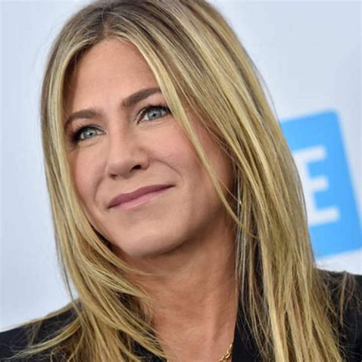 aniston1