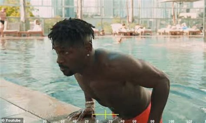 Antonio enjoying vacation with his family