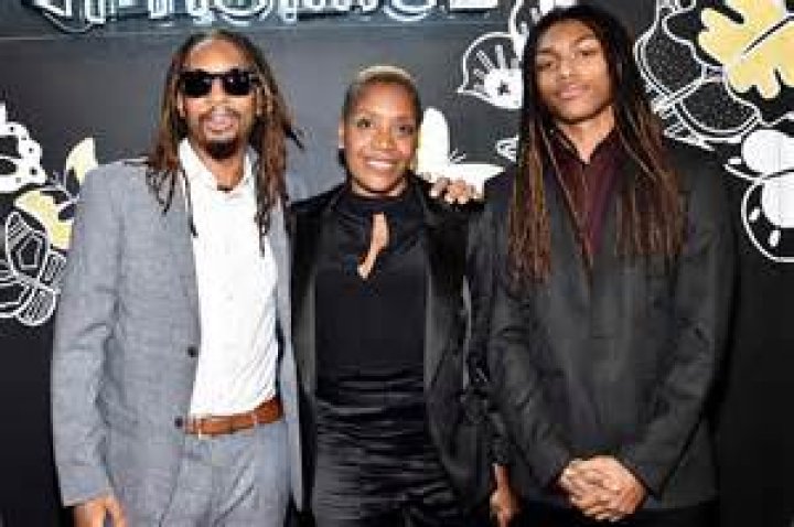 Are Nicole Smith and Lil Jon still married? How much is her net worth? Are Nicole Smith and Lil Jon still married? How much is her net worth?