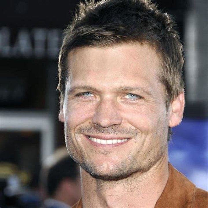 Bailey Chase photo 2