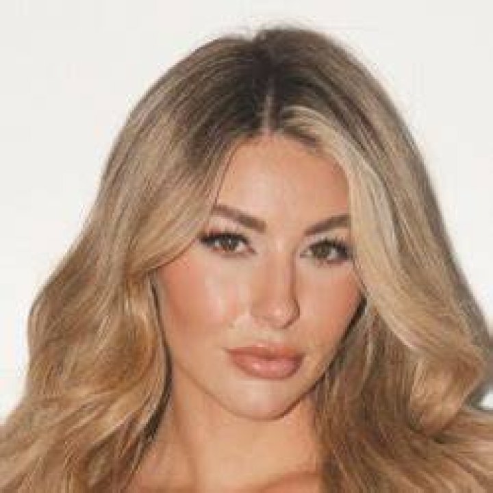 Bailey Powell - Age, Family, Bio