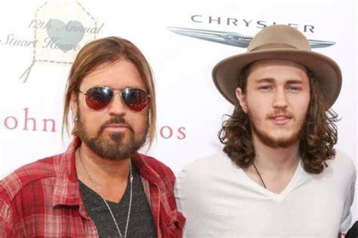 Braison Cyrus Bio (Wiki) 