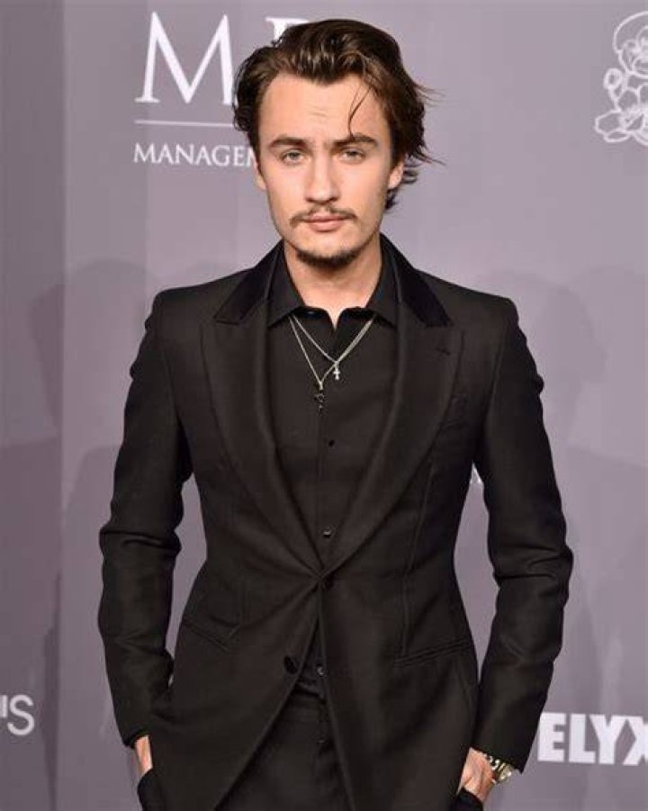 Brandon Thomas Lee Bio (Wiki) 