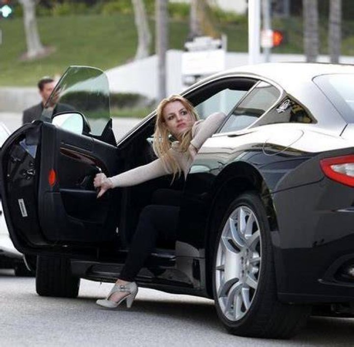 Britney Spears with her Maserati Gran Turismo