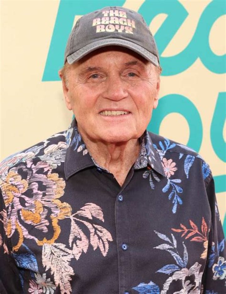 Bruce Johnston photo