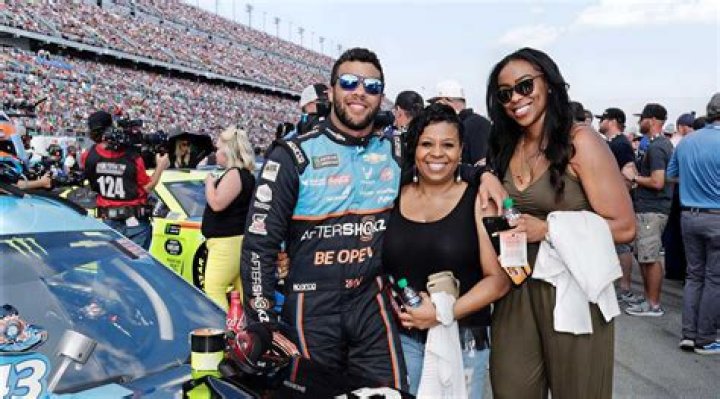 bubba wallace sister