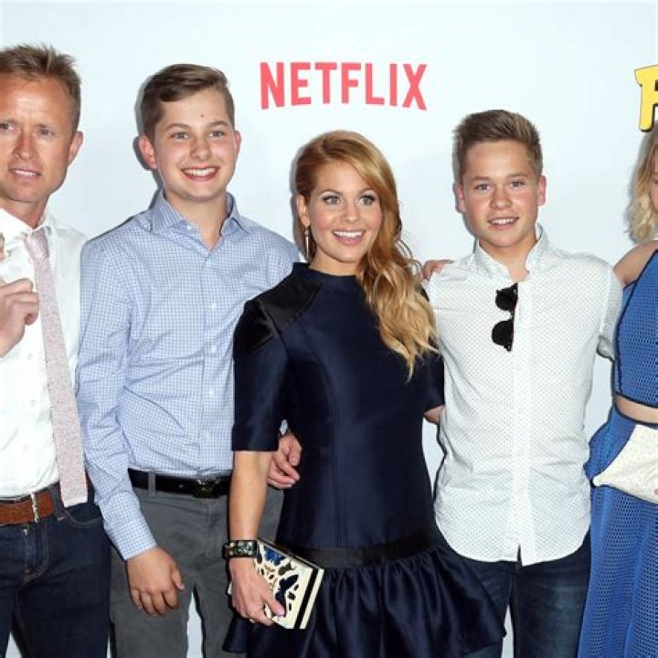 Candace Cameron Bure photo 2