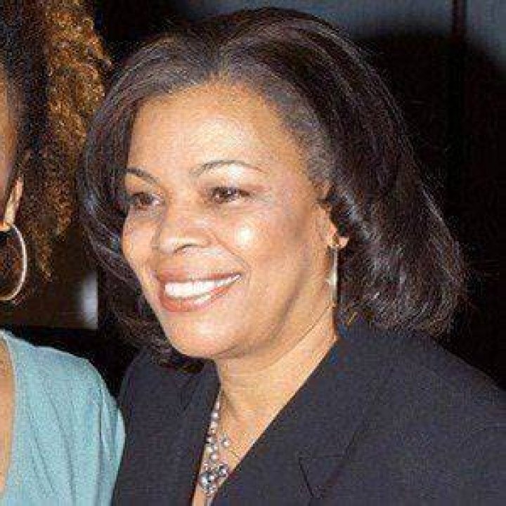 Chip Fields - Age, Family, Bio
