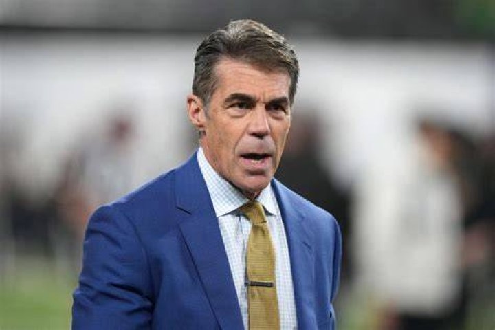 Chris Fowler Chris Fowler