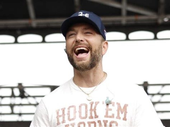 Chris Lane