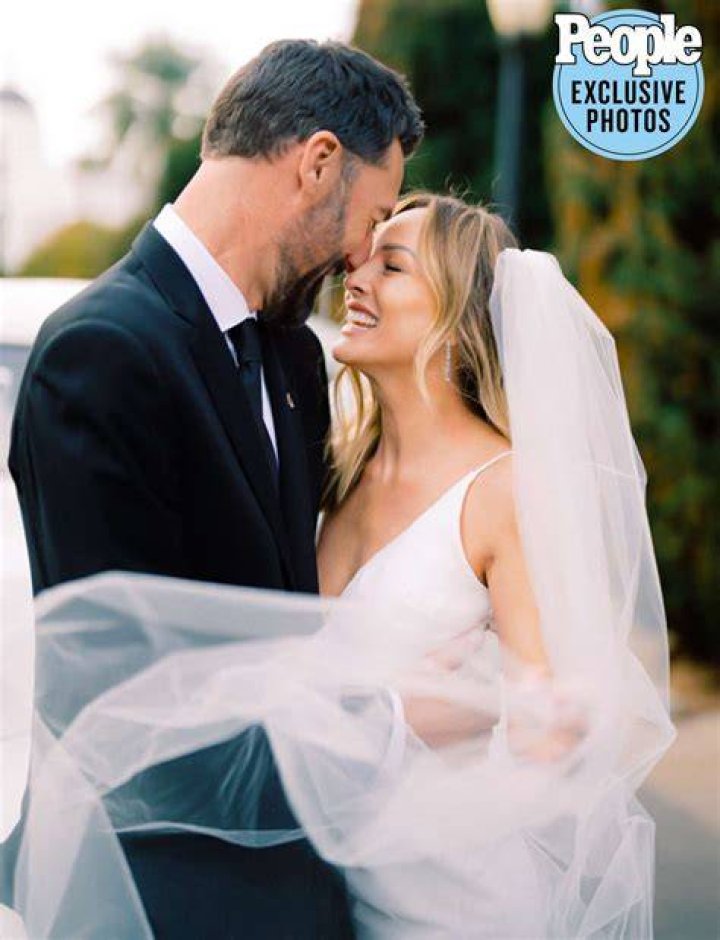 The Bachelorette Alum Claire Crawley is Expecting Her First Surrogate Baby with Husband Ryan Dawkins! Clare Crawley