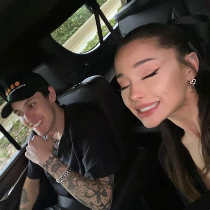 Dalton Gomez Kisses Actress Maika Monroe After Finalizing Divorce with Ariana Grande! Dalton Gomez