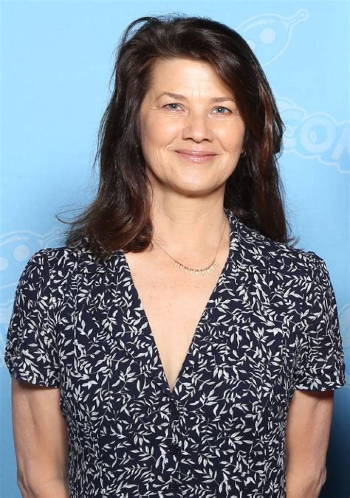 Daphne Zuniga Bio (Wiki) 