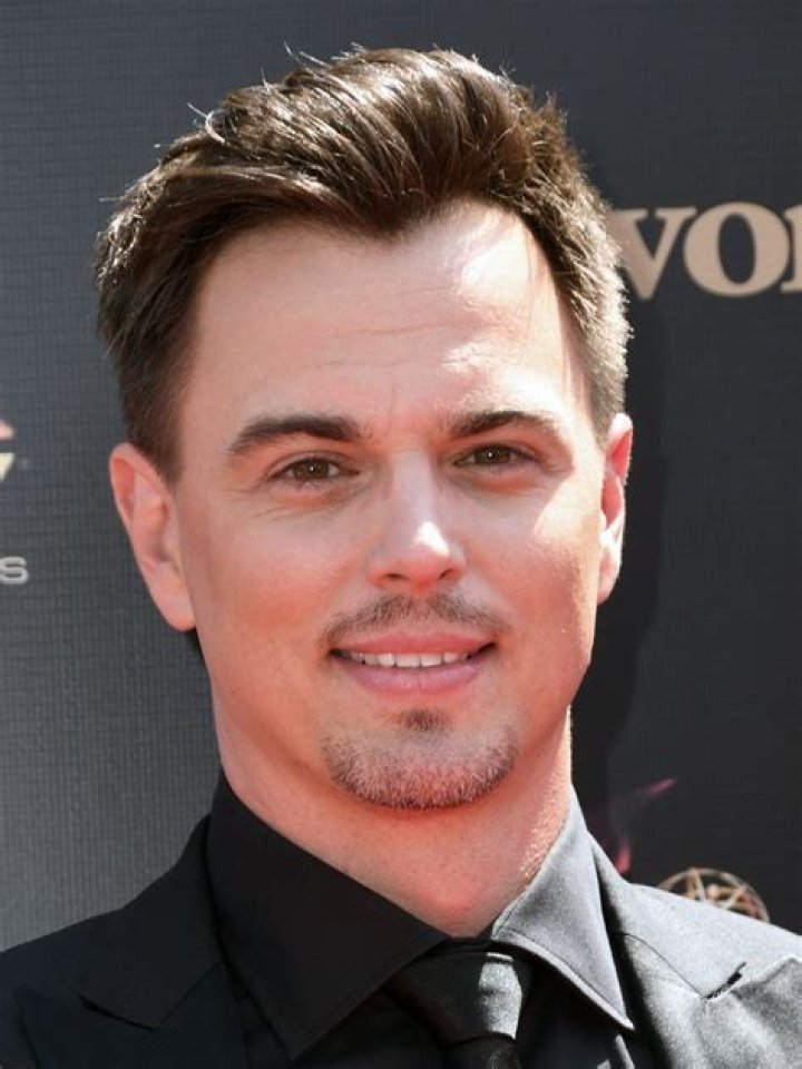 Darin Brooks - Age, Family, Bio