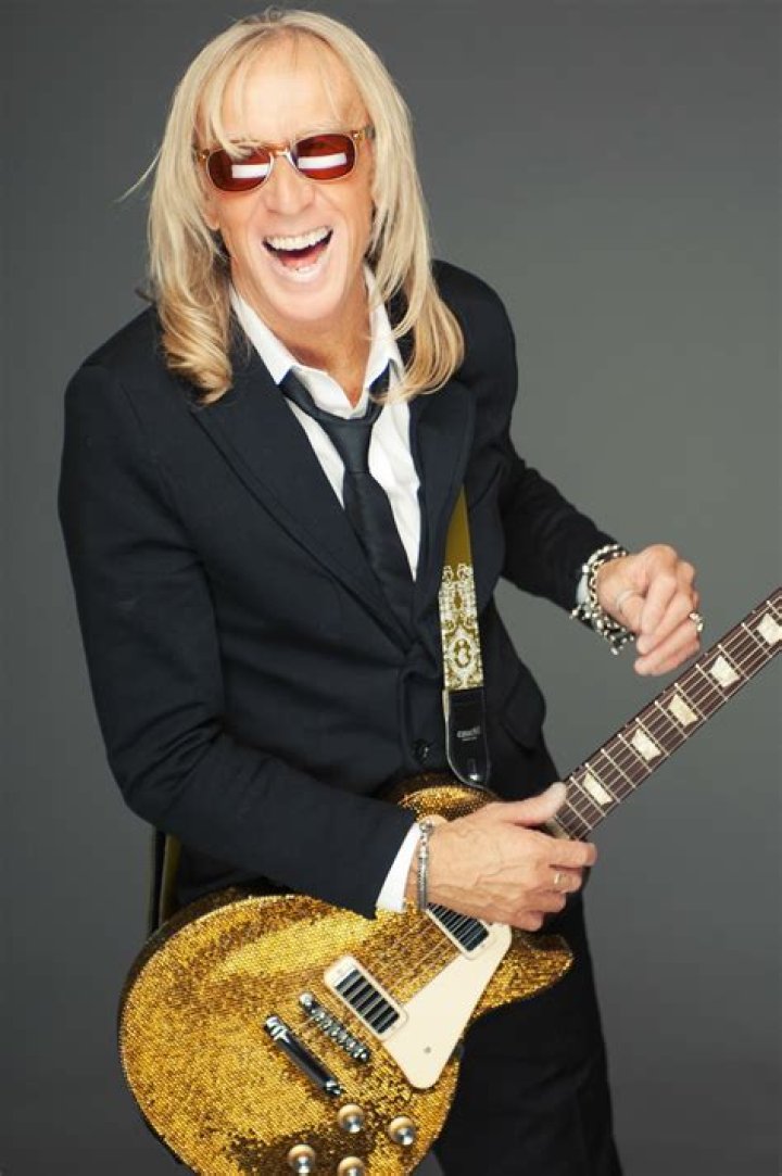 Davey Johnstone photo