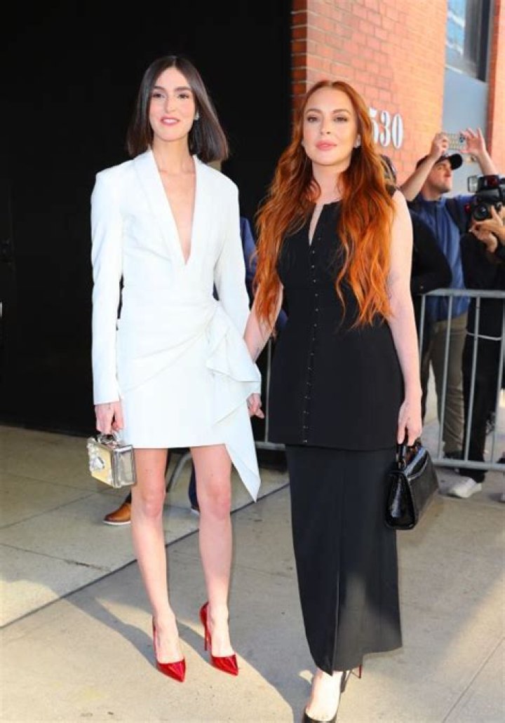 Dina And Ali Lohan Visit Lindsay Lohan In Jail Dina and Ali Lohan visit Lindsay Lohan in jail on July 29, 2010 in Los Angeles (Photo by MIA PICTURES / Meet The Famous) Photo via Newscom