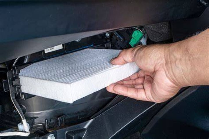 Does a 2007 Chevy Tahoe have a cabin filter?