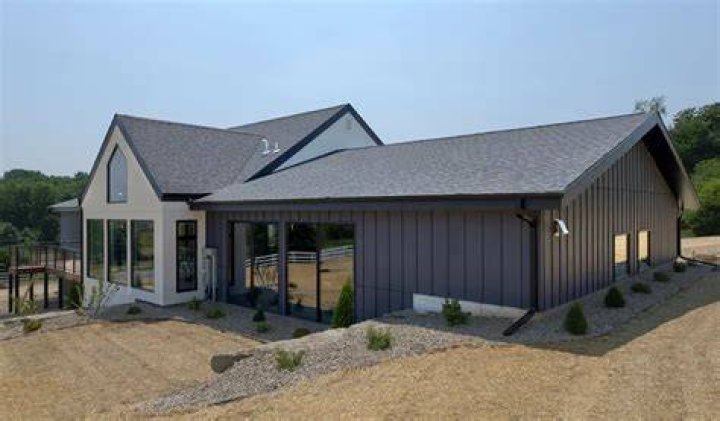 Does smart siding need to be painted?