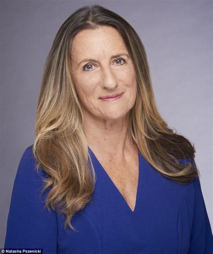 Elaine Kingett Bio (Wiki) 