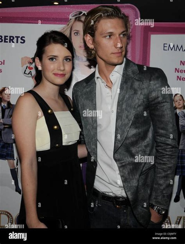 Emma Roberts and Alex Pettyfer dated in 2008.