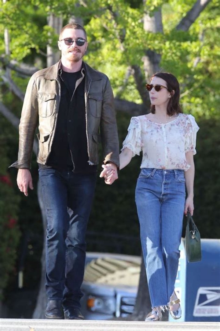 Emma Roberts and Garett Hedlund.