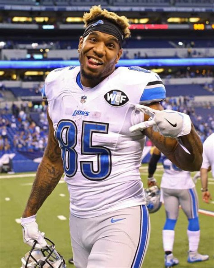 Eric Ebron Net Worth : Charity & Career