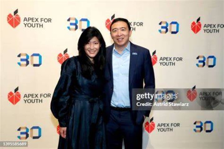 Evelyn Yang Evelyn Yang
