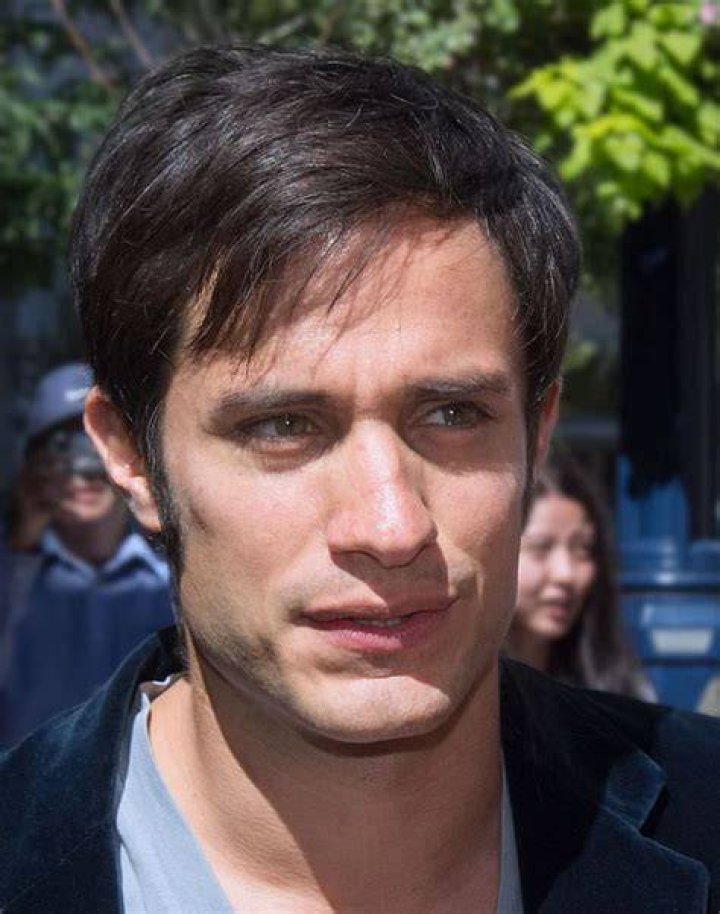 Gael García Bernal Bio (Wiki) 