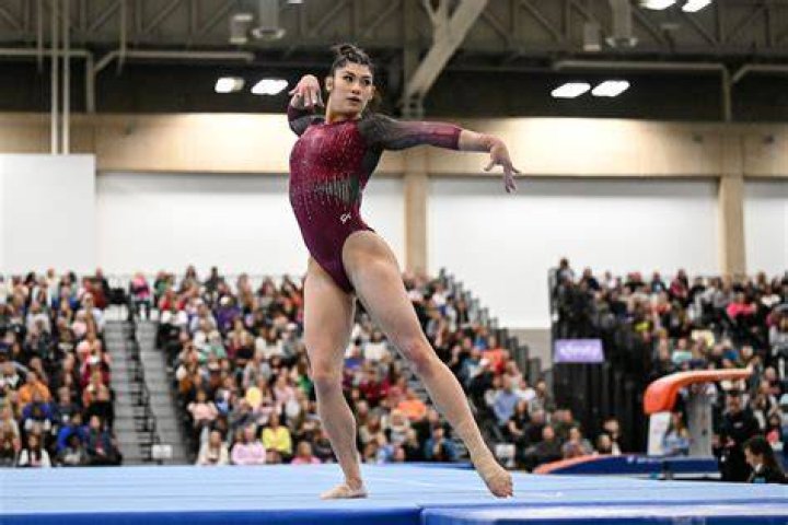 Get To Know About Kayla DiCello