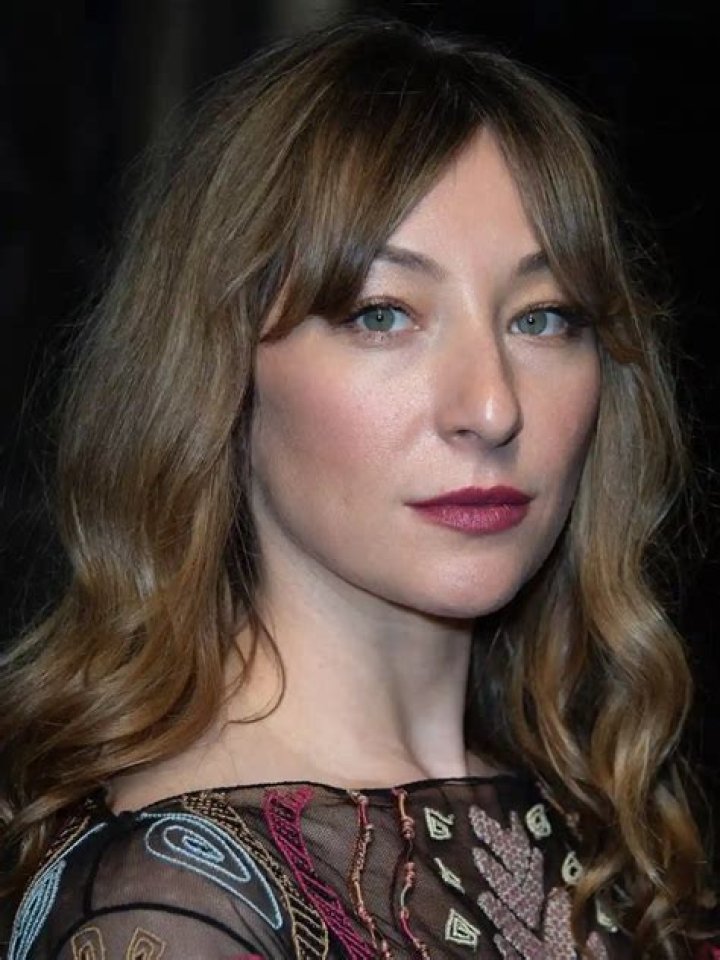 Getting To Know About Isidora Goreshter