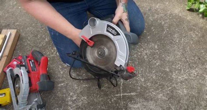 How many amps does a skill saw use?