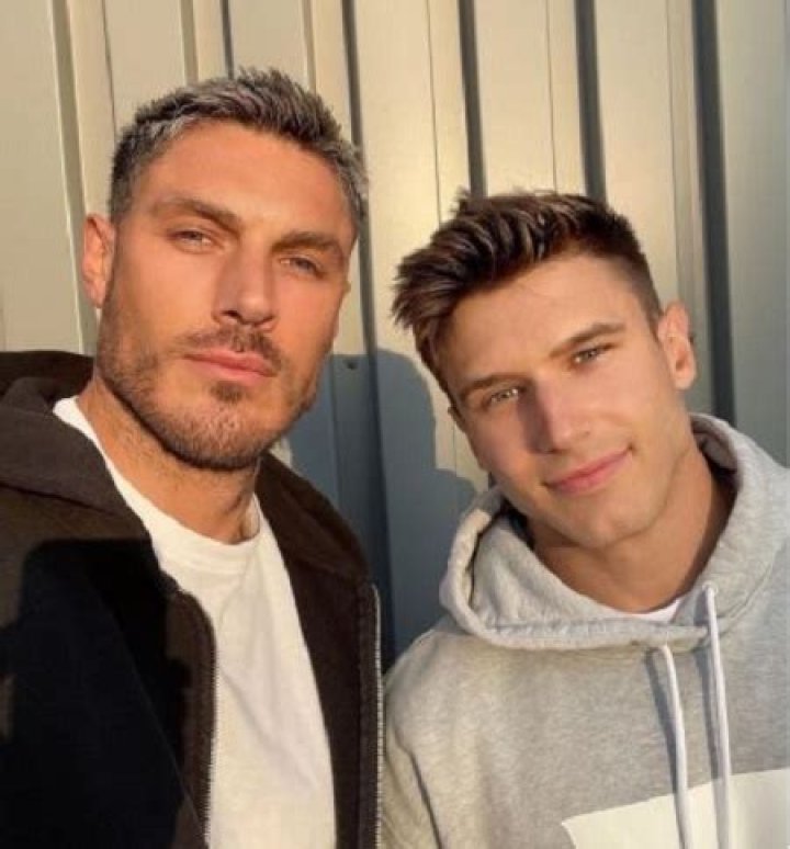 Is Chris Appleton Dating Sam Cushing After Derek Chadwick?