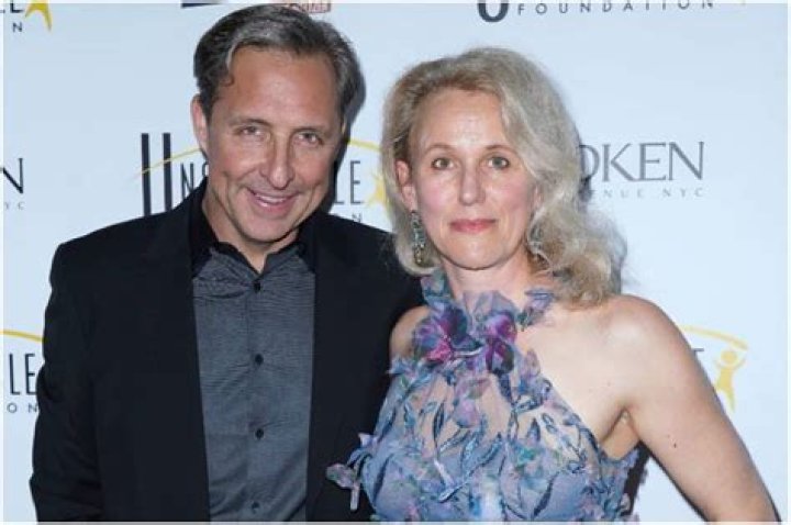 Is Dave Asprey married?