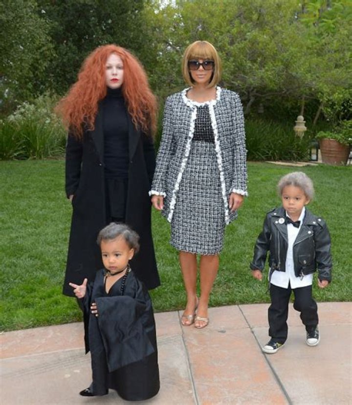 Former Kardashian-Jenner clan makeup artist Joyce Bonelli marries Ben Taverniti! Get details including strained relationship with Kardashian-Jenner clan here! Joyce Bonelli with son