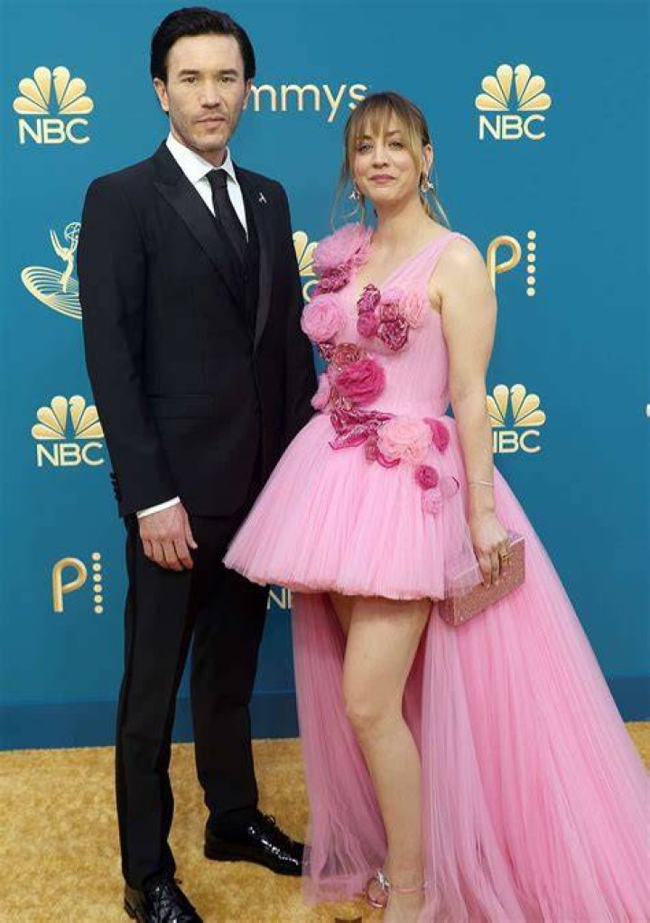 Kaley Cuoco and Tom Pelphrey Walked in Style Marking Their Red Carpet Debut as Couple at the Emmys! Kaley Cuoco and Tom Pelphrey Walked in Style Marking Their Red Carpet Debut as Couple at the Emmys!