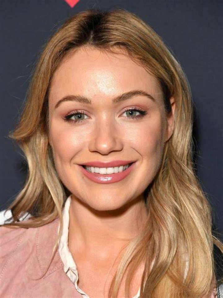 Katrina Bowden photo