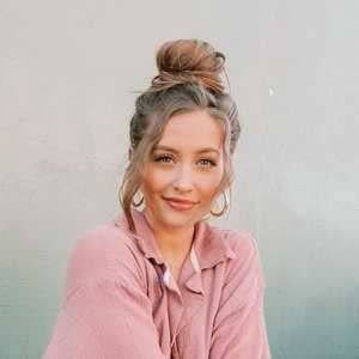 Kristin Lauria Bio (Wiki) 