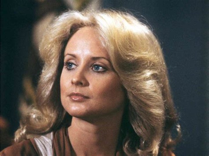 Laurette Spang Bio (Wiki) 