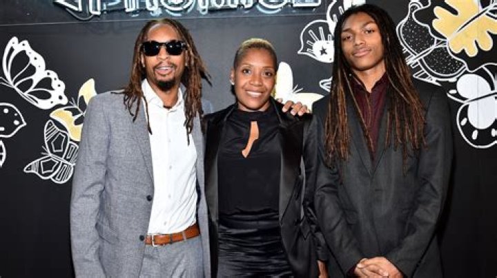 Are Nicole Smith and Lil Jon still married? How much is her net worth? Lil Jon and son Nathan