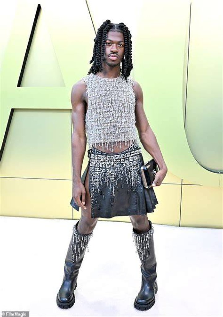 
Lil Nas Offends Trans Community, Issues Aplogy After Joking About “Transition-Surgery” 