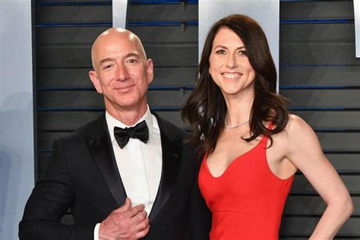 N758PB Aircraft Owned By Bezos. Mackenzie Bezos Net Worth
