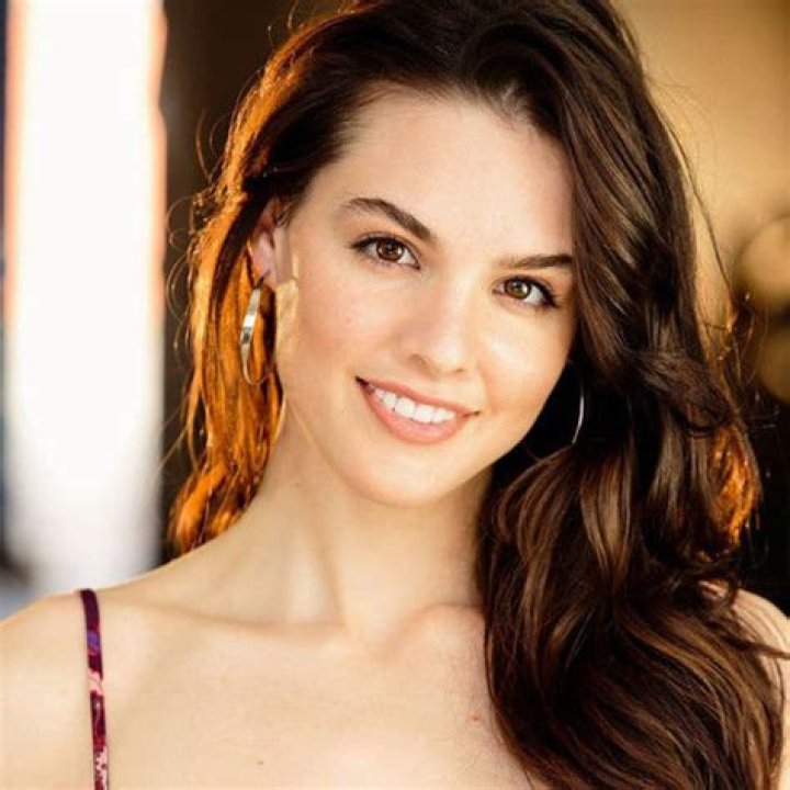 Maddison Bullock Bio (Wiki) 