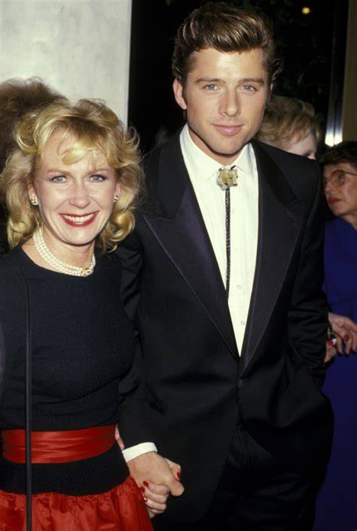 Maxwell with his first wife on the left and with the second wife on the right
