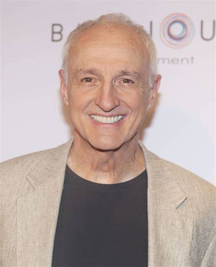 Michael Gross photo 2