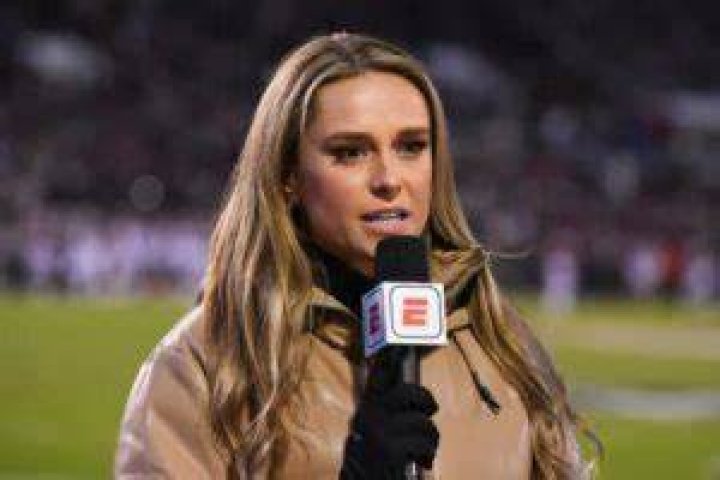 Molly McGrath Bio (Wiki) 