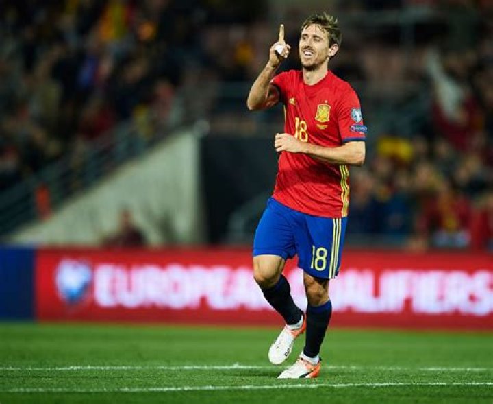 Nacho Monreal photo 2