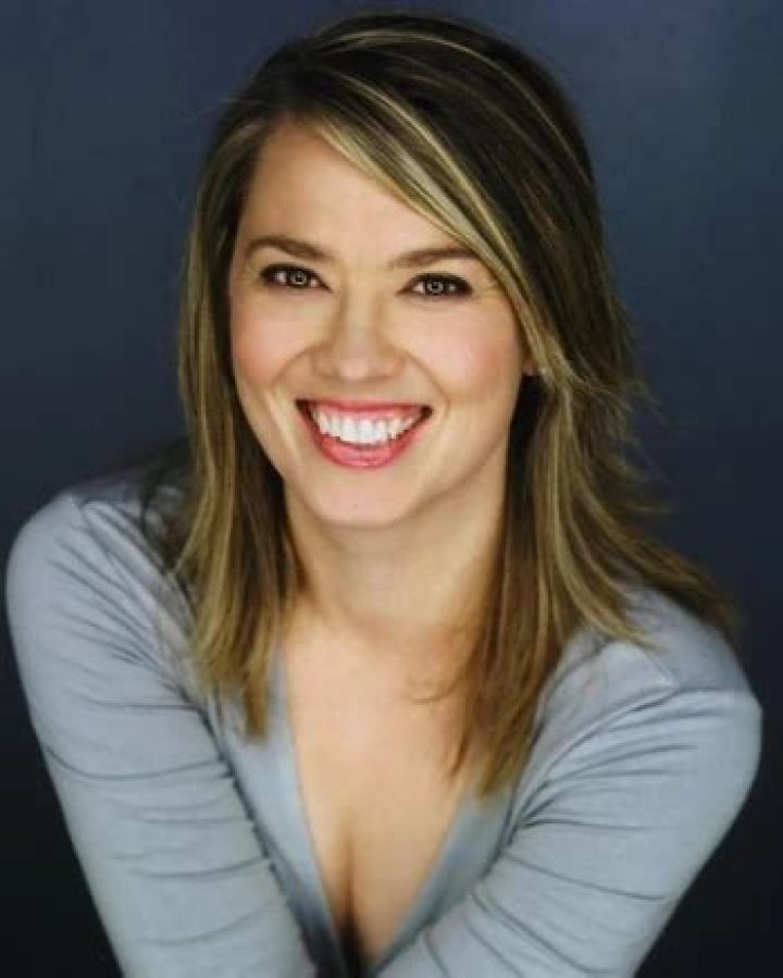 Naomi Snieckus Bio (Wiki) 