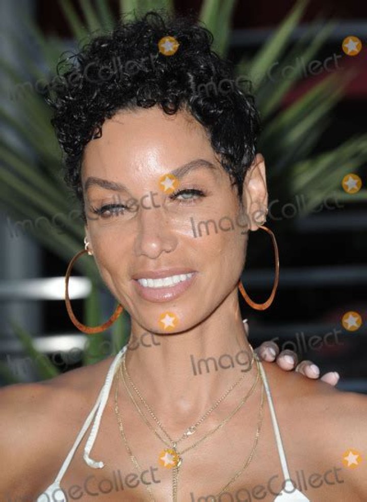 Nicole Murphy arriving at the Malibu Chili Cook-Off